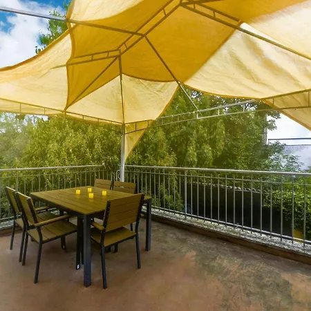 Ferienhaus Lavish Mansion In With Garden And Library Portacomaro